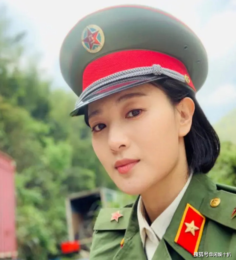 "军花"侯梦莎:我这辈子最正确的决定,就是嫁给了同行丈夫_表演_特种兵