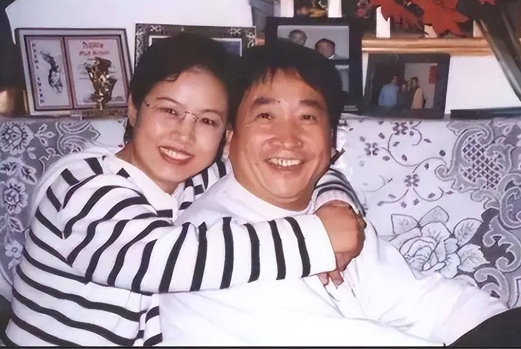 25年前姜昆不顾妻子反对收养养子,15年后,养子为何要