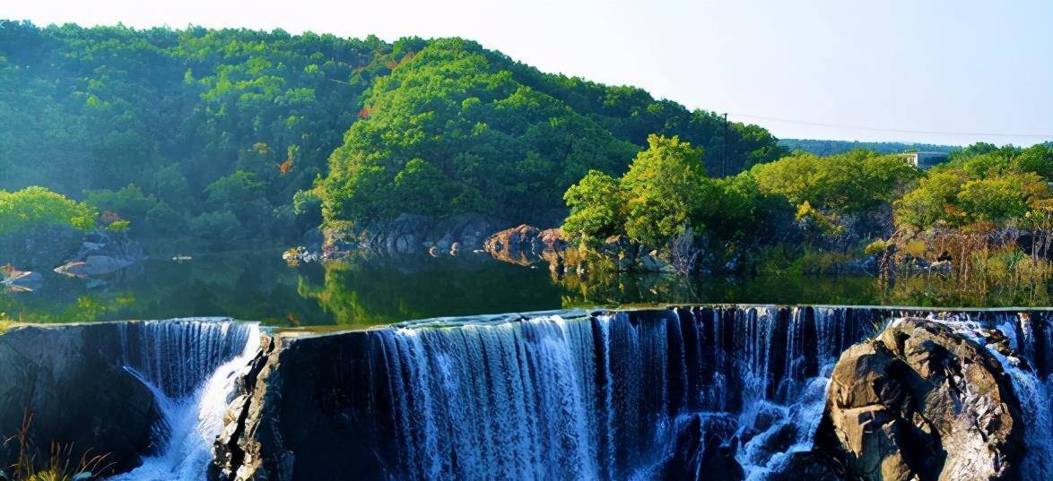 黑龙江有一5a级景区,堪称夏季避暑疗养胜地,只是很少有人知道_镜泊湖