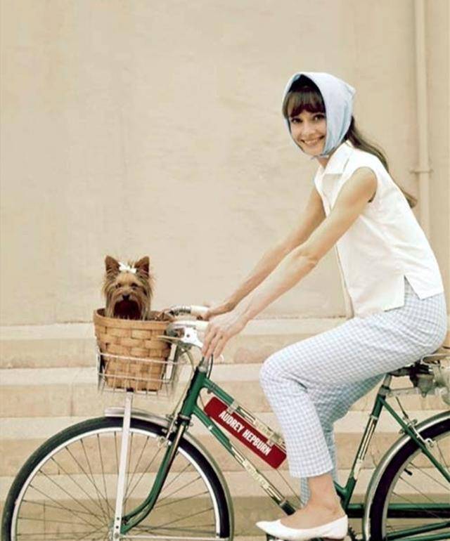 为何说奥黛丽·赫本漂亮一生?