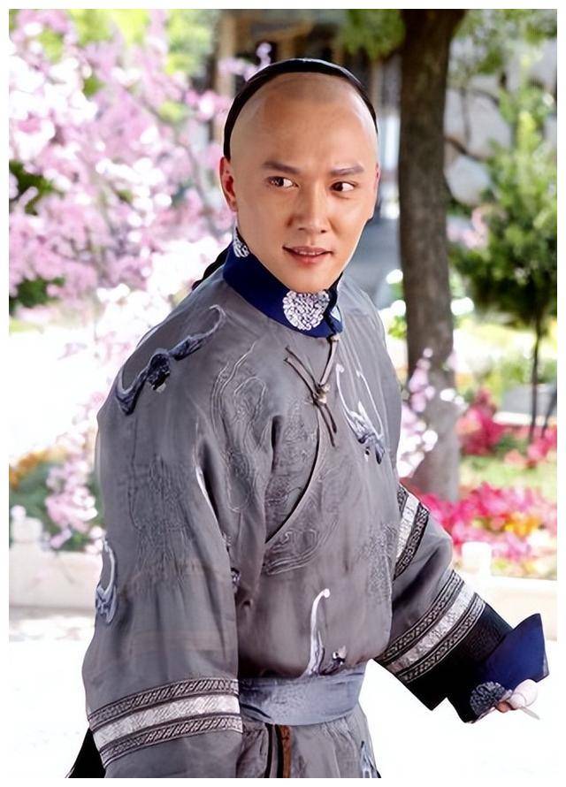 张嘉译:剃了头发,签了合同,却被调换,这简直是欺人太甚!