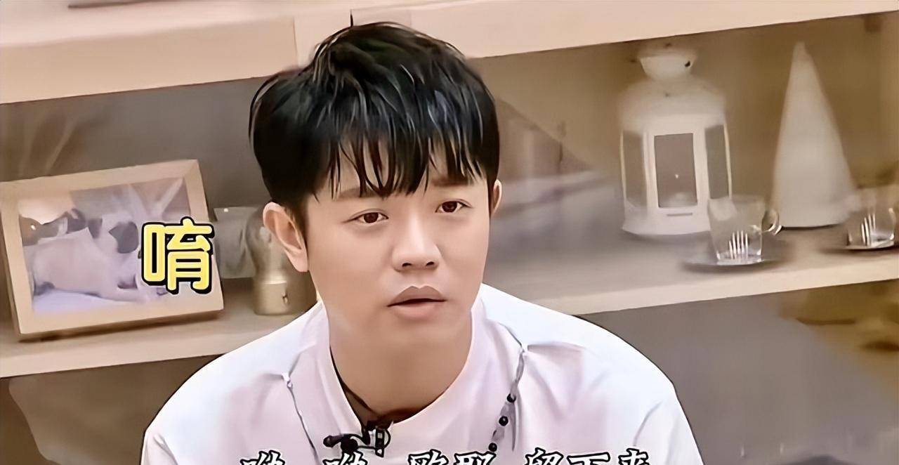 凤凰传奇的湖南伢子曾毅被说"抠门"?真实原因让人泪目_父母_表演_生活