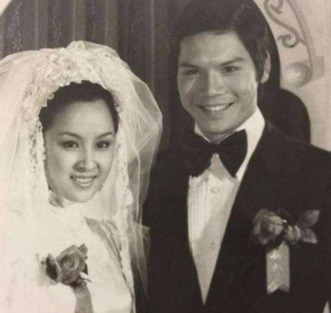 向华强前妻丁佩,跟陈岚亲如姐妹,李小龙死在她的床上_时候_邹文怀