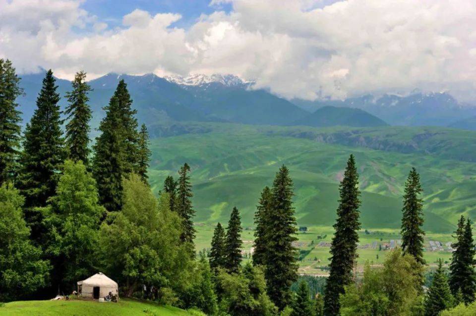 探索新疆那拉提:亚洲的最后一片净土,仿佛走进了宫崎骏的世界_自然_湖