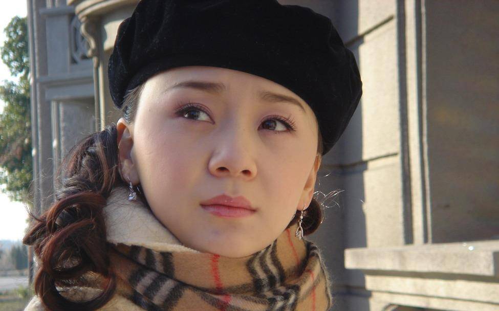 要说也奇怪,王一楠也并没有什么怨言,反倒是照做.