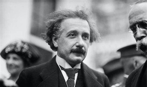 "中国人的待遇牛马不如",爱因斯坦为何要如此评价中国人?_生活_事物_