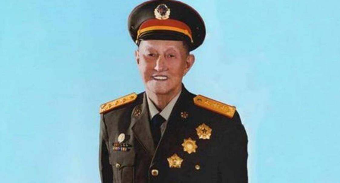 "六星上将"洪学智:妻子已百岁高龄,儿子一个是省长一个是少将_张文