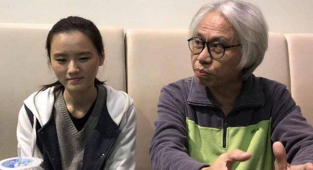 年轻女孩不惜与全家决裂,嫁大40岁老公,现状如何_林靖恩_李坤城_父亲