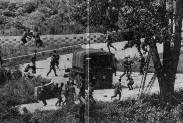 1976年板门店警戒区,美军想砍伐一杨树,被朝军人杀害