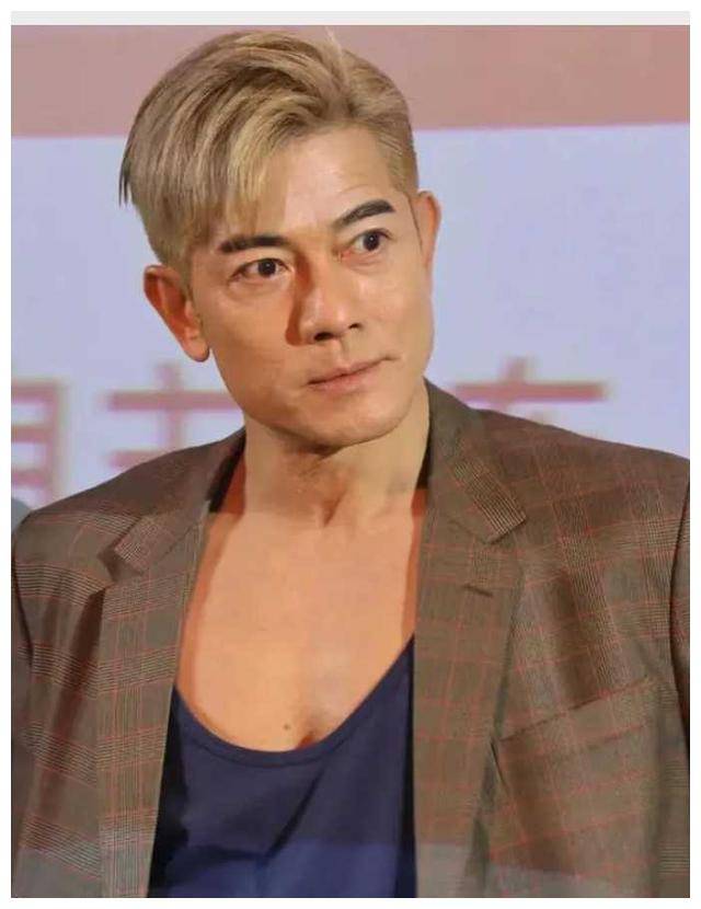 郭富城生图,方媛为之花痴,不可思议他已近60岁!_岁月