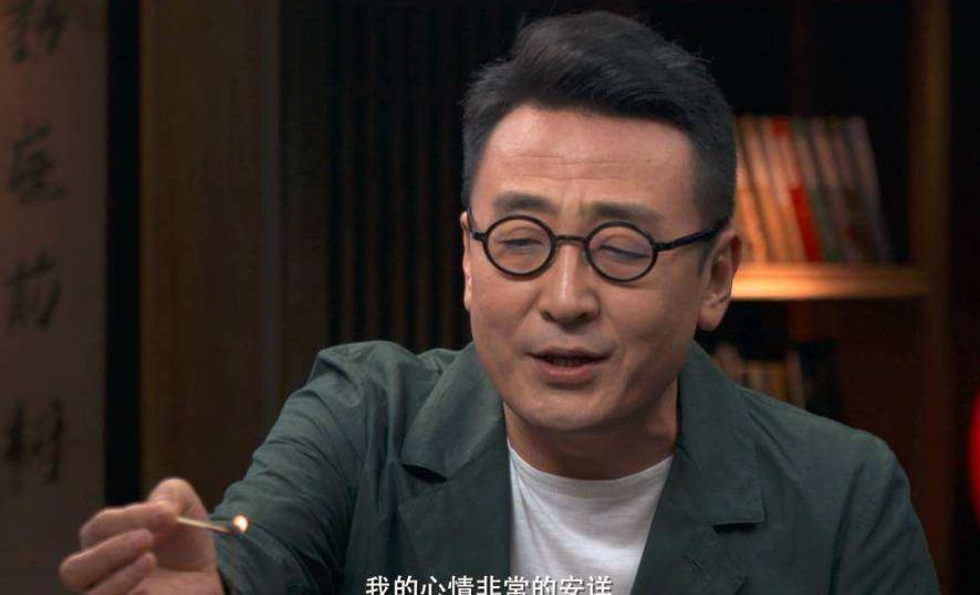 窦文涛与北大美女激吻,女方早知其劈腿,仍相恋3年_左佳_时候_工作