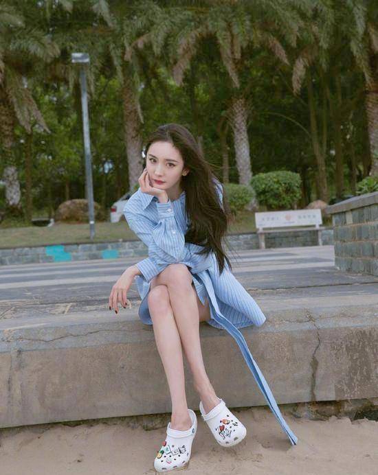 2020最火的是"莲藕鞋",时髦显瘦还很舒适_杨幂_夏天_西服