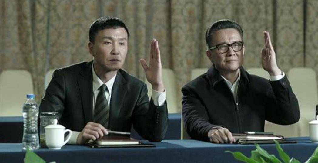 他曾出演《人民的名义》,一夜成名后却锒铛入狱,自毁!