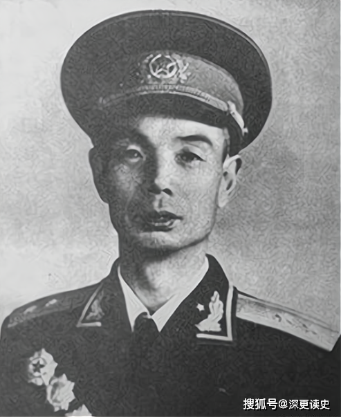 他担任大军区政委22年,司令员换了三位,与最后一位有