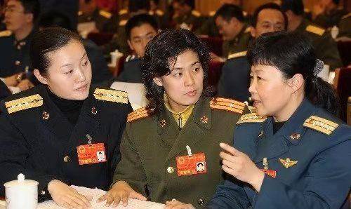 她是空军第一位女师长,当代花木兰,53岁授少将,现任职东部战区_程晓健