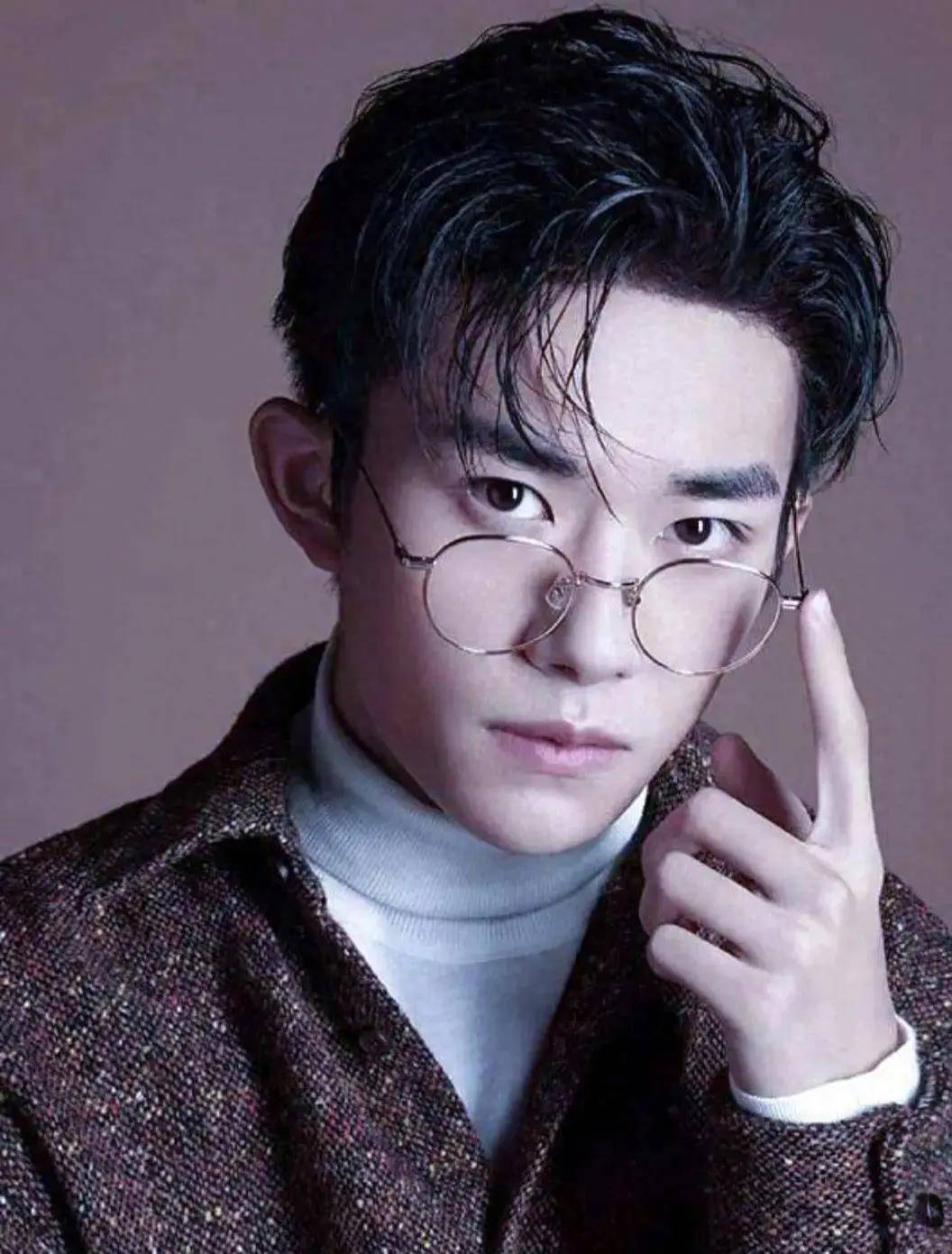 易烊千玺当选中国影协理事,展示年轻力量在电影界的