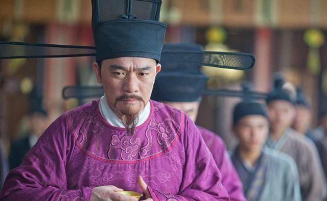 他才是中国史上第一巨贪,和珅只是"小儿科",名字很