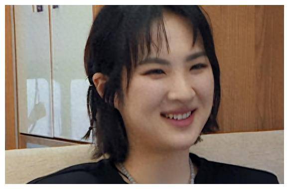 芭蕾舞者变哈佛学霸,为何华为千金非要闯进娱乐圈?_安娜_生活_孟晚舟