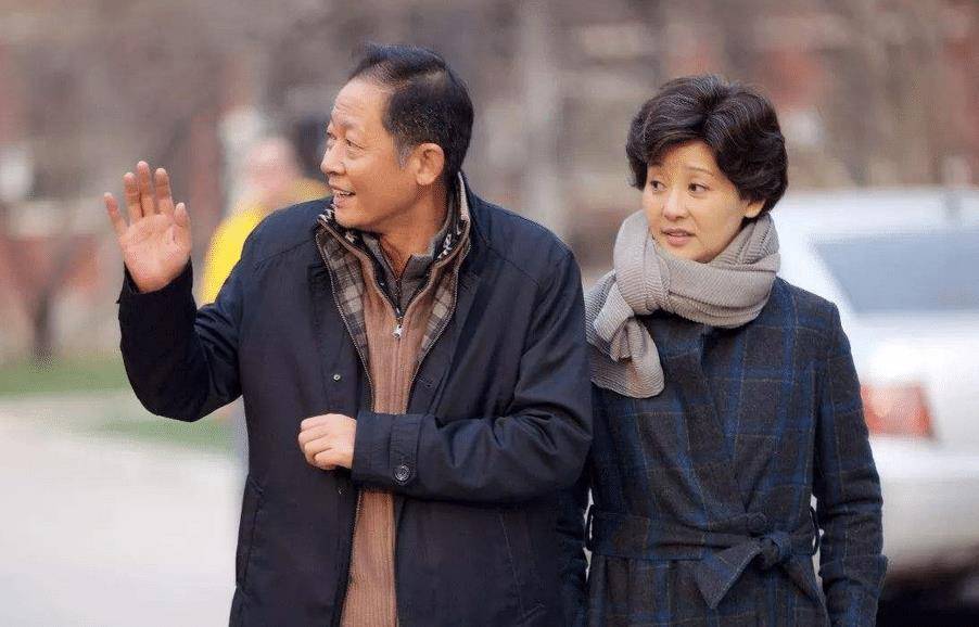 王志文经典表演被点赞,获大奖却十分低调,作品均经得起考验_蒋雯丽