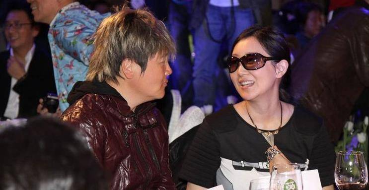 孙楠三段情,爱辛欣恋买红妹,却娶了三婚的潘蔚:没有人一成不变_父母