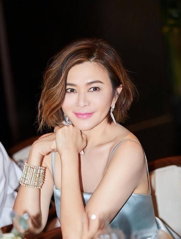 香港第一美女,台湾第一美女,差距"一目了然"_巩俐_关之琳_女性