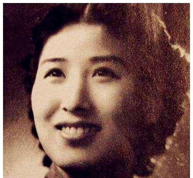 民国千金女流氓,14岁怀孕孩子生父反悔不娶,她直接打