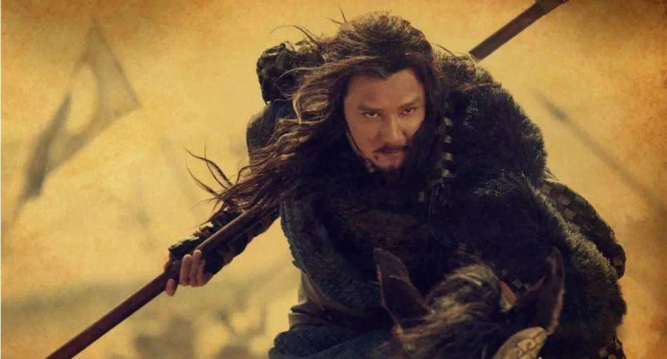 自立为王却人心尽失的项羽,只能在乌江自刎,为何被誉为千古无二_羽之