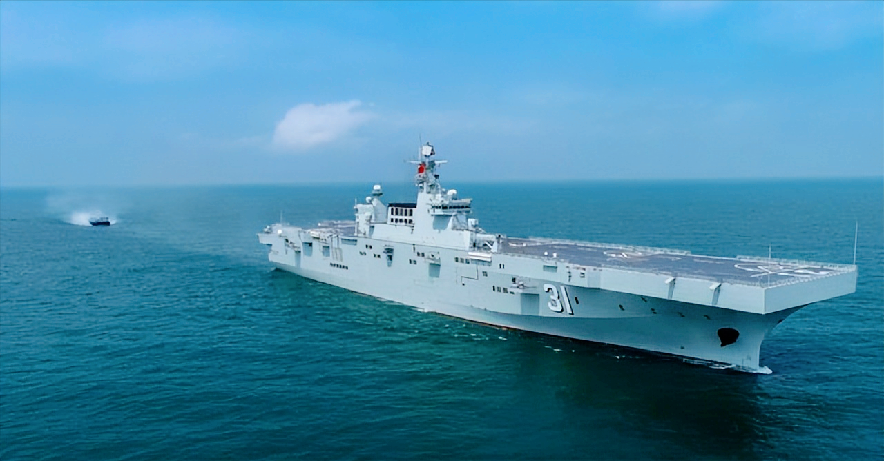 中国国产小航母服役,实力完全不输美国舰艇,实力到底有多强