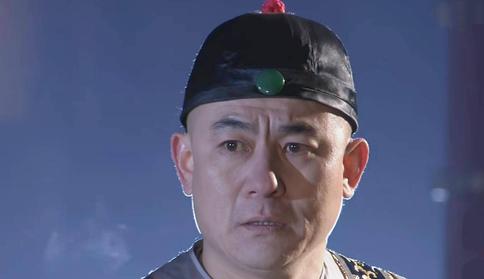 管家钥匙之后,以探望老福晋之名意图缓解两家仇怨,后詹王府老福晋病重