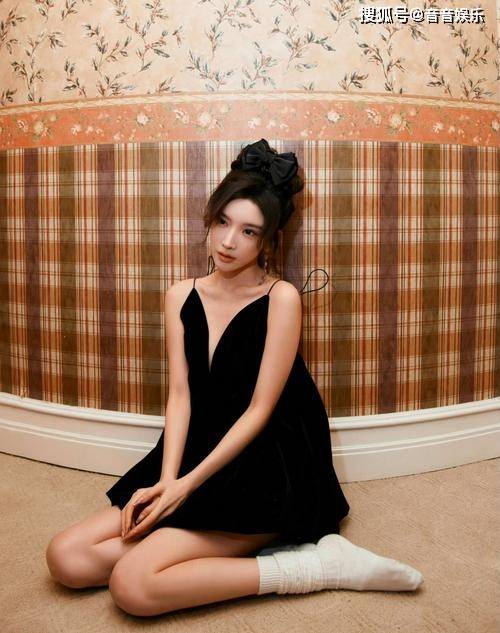 「性感风情:30岁的戴燕妮魅力写真大赏!」_女性_外表_独立
