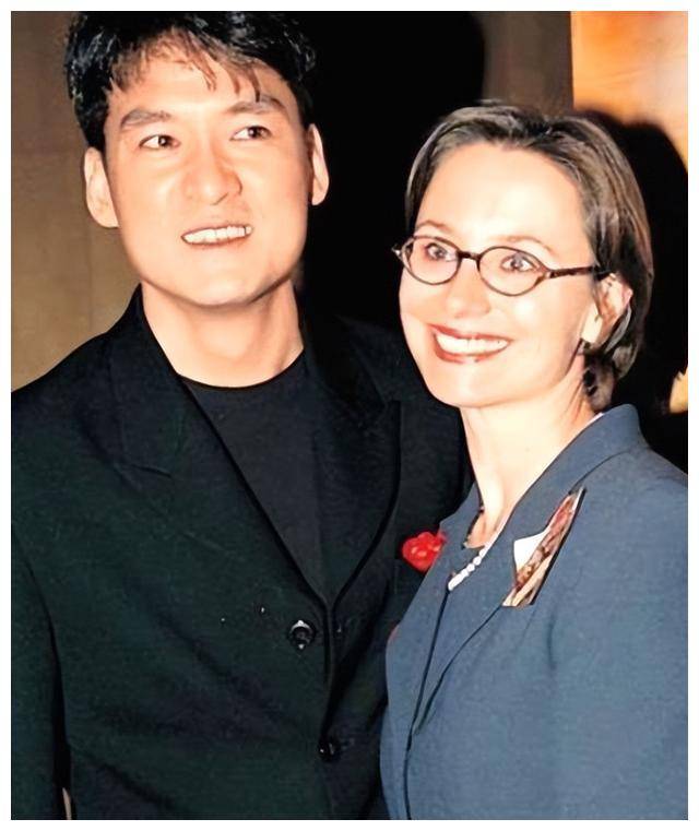 周华健:音乐天王婚姻传奇,令人叹为观止_康粹兰_家庭_成功