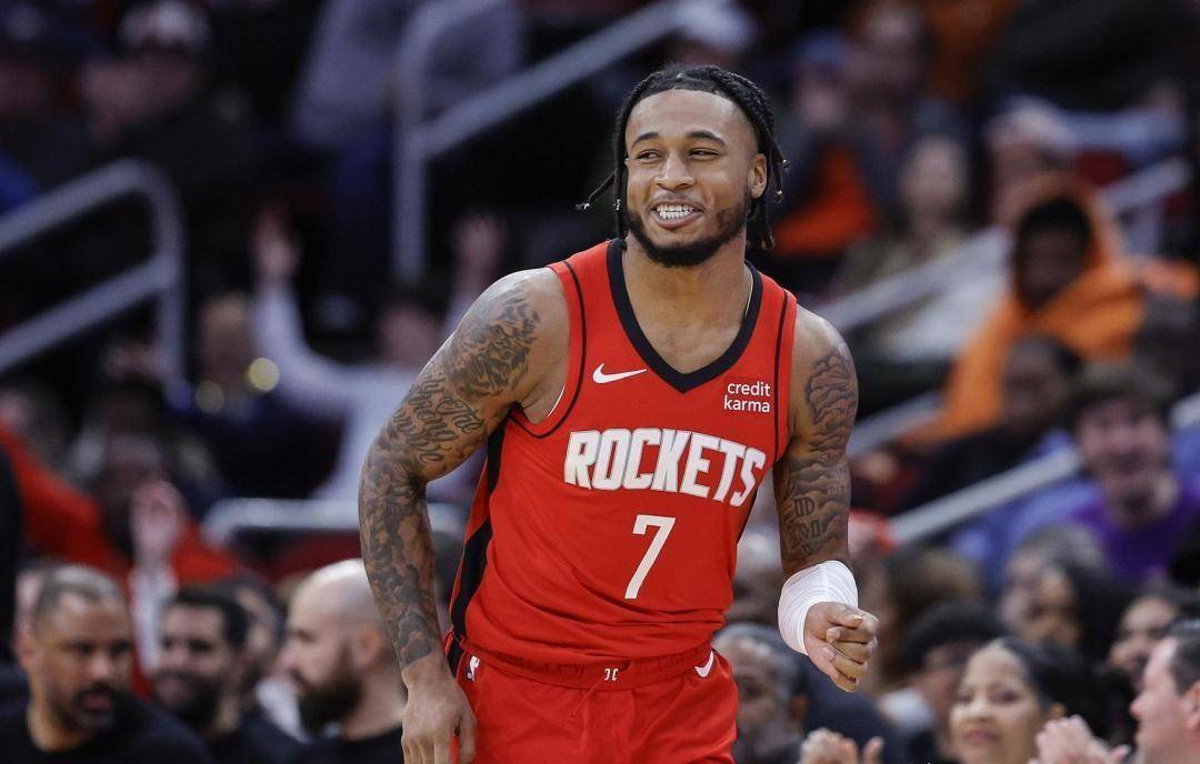 阿隆霍乐迪本赛季的表现还不错. 为什么他屡次被火箭球迷嫌弃?_比赛_