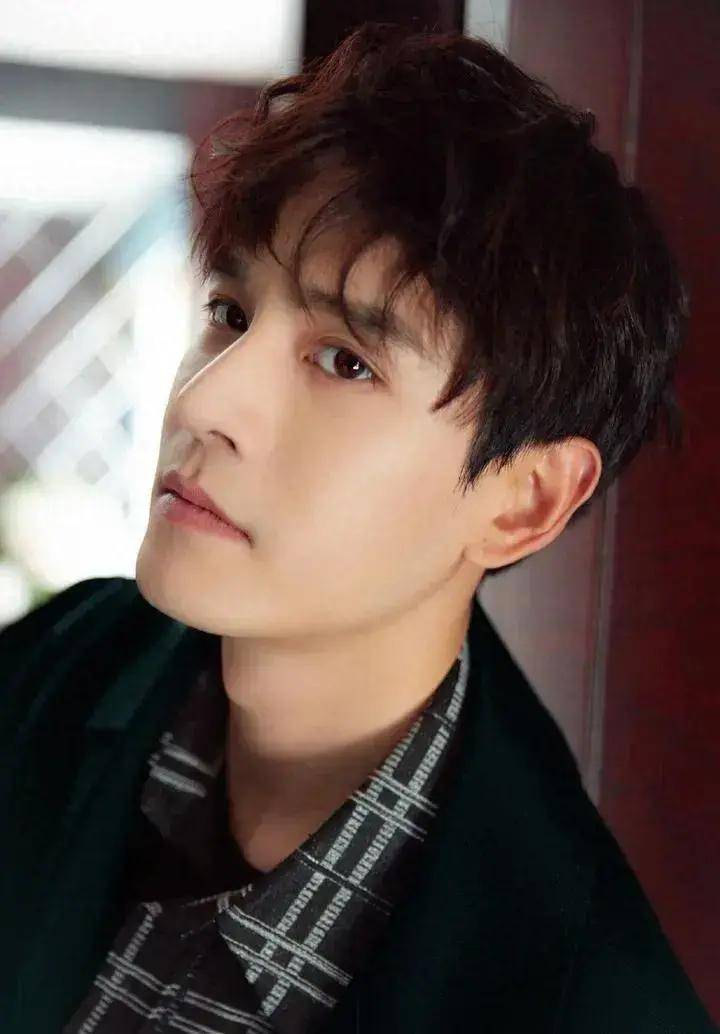 "八竿子打不着"的两人,竟然是夫妻,这4对冷门夫妻太让