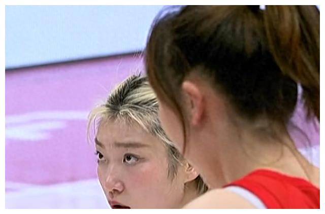 中国女篮：大起大落中的力拼未来，无可退的第三场！