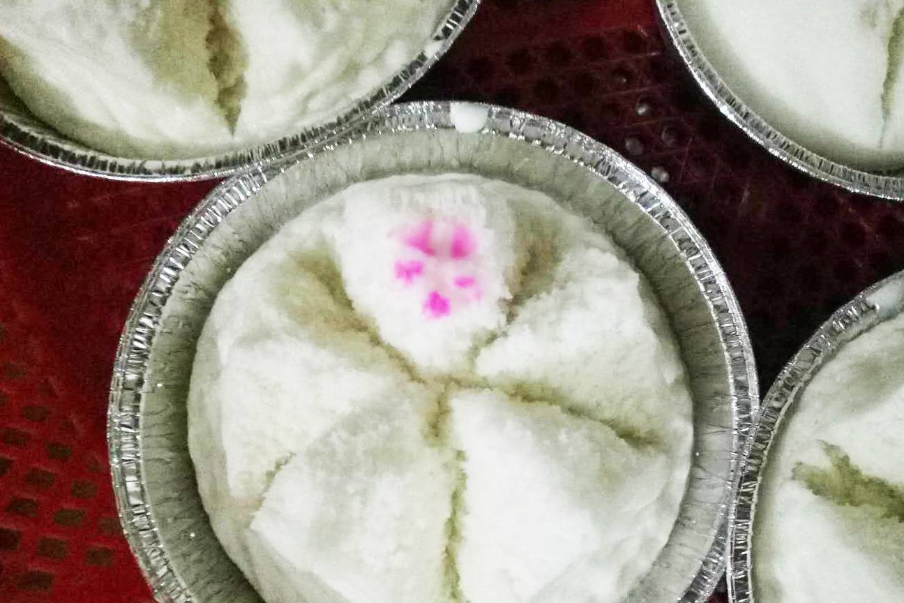 潮汕过年之初四接神,新年就要"发",从一盘发粿开始___