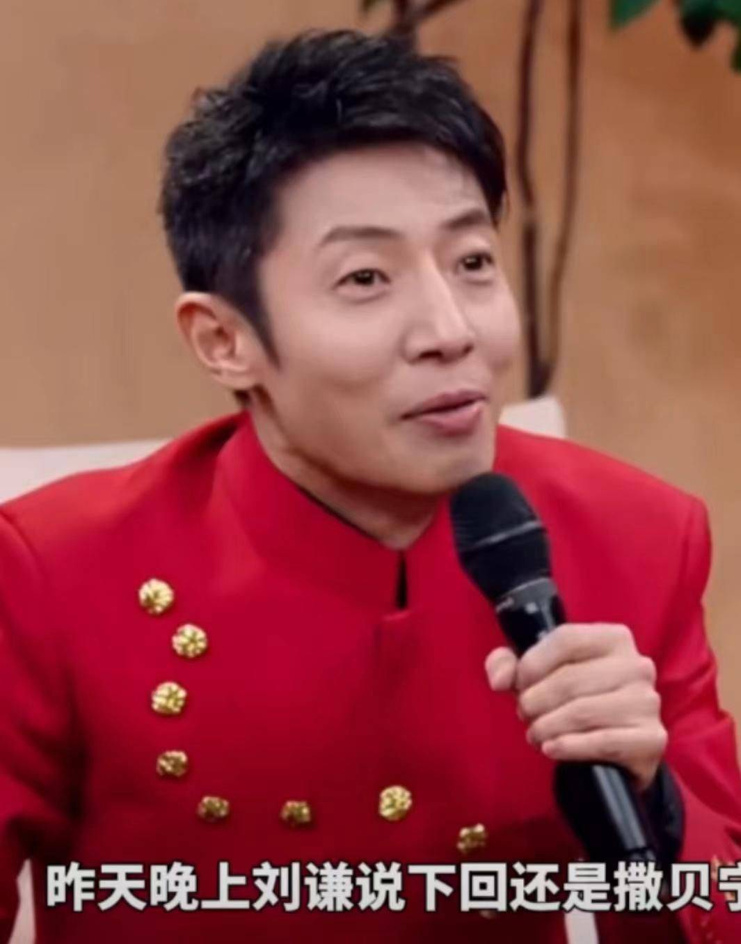 刘谦魔术表演失误,尼格买提的糗事成焦点!