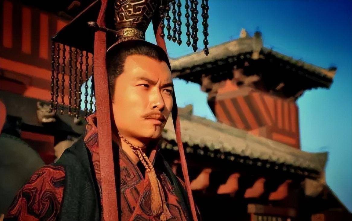 明帝励精图治,发展经济,他的儿子汉章帝继承他的志向,两人共同成就了