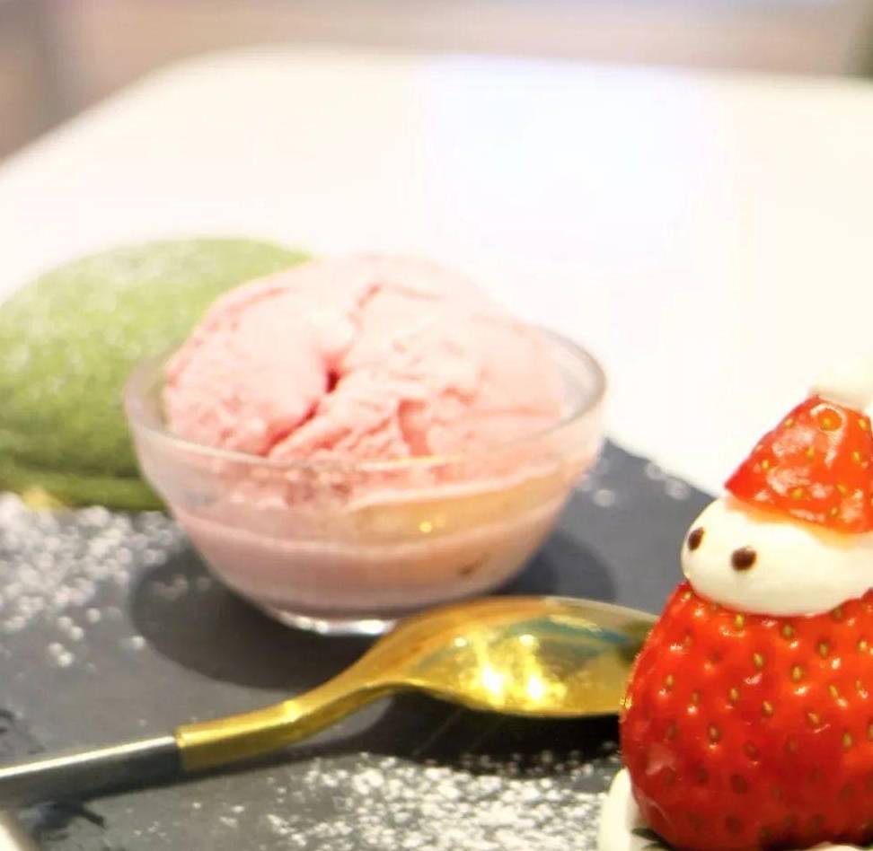 "寶珠的奶酪"纯手工熬制的草莓果酱和酒酿酸奶,可爱小雪人,酸甜可口