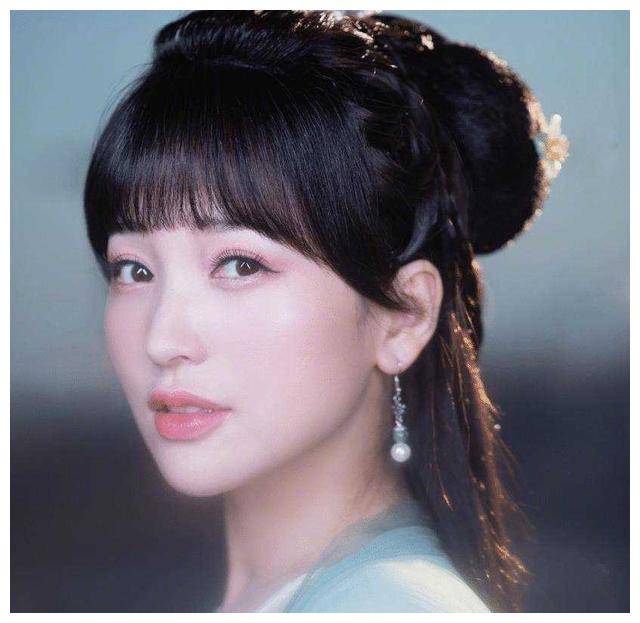 这就是《神话》中的三位美丽女演员——胡歌,白冰,张萌以及金莎的古装