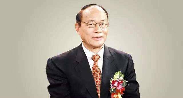 药业大王叶澄海:曾官居副省级,43岁下海经商,今身价亿