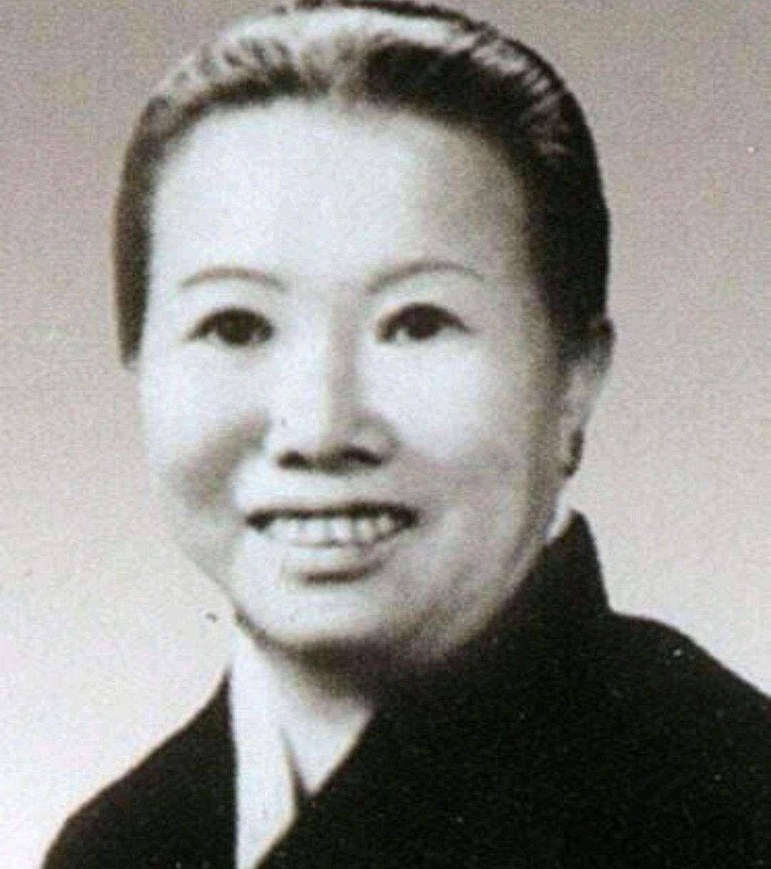 离婚后,孩子"宁宁"由萧月华抚养,李