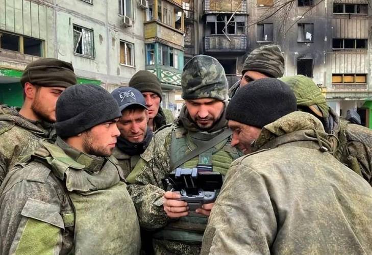 克里米亚石油储备站成俄军"软肋"?_设施_侦察_士兵