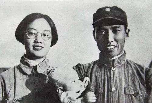 他33岁成为八路军高级将领,牺牲后妻子改嫁下属,女儿