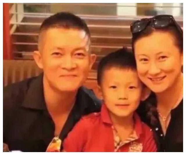 杨志刚娶小师妹张静,财务由妻子掌管,如今生活幸福何?