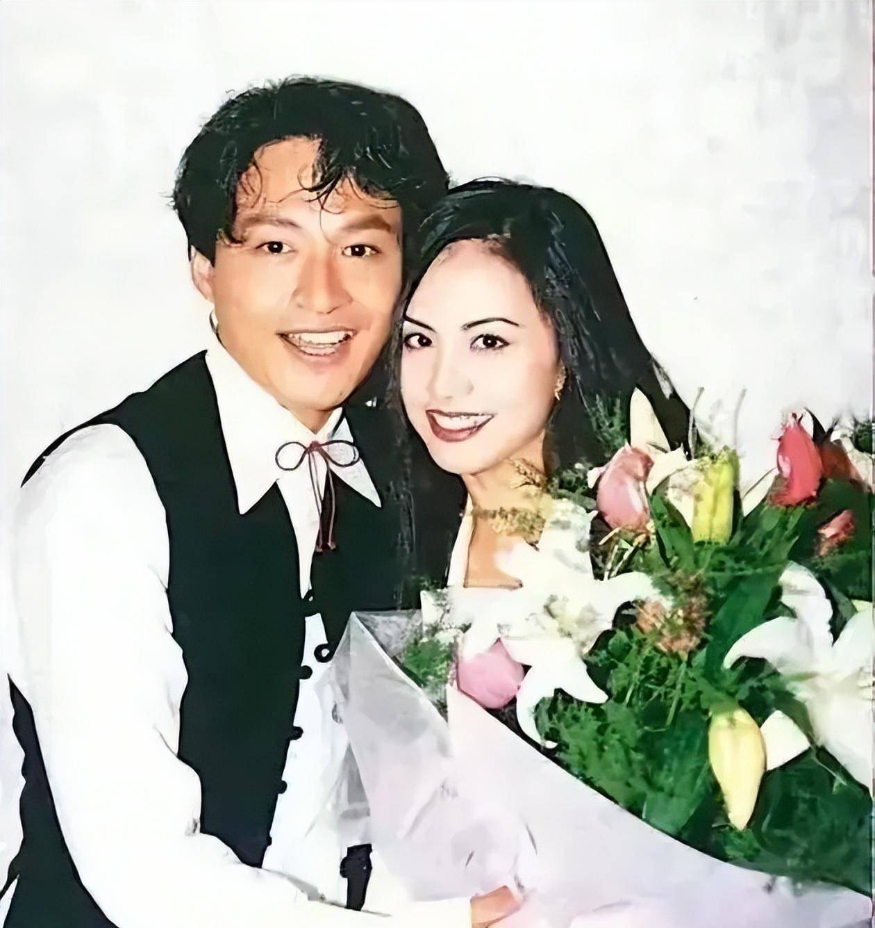 "邀月宫主"于莉:张艺谋视她为白月光,却成在香港也败在香港_马景涛