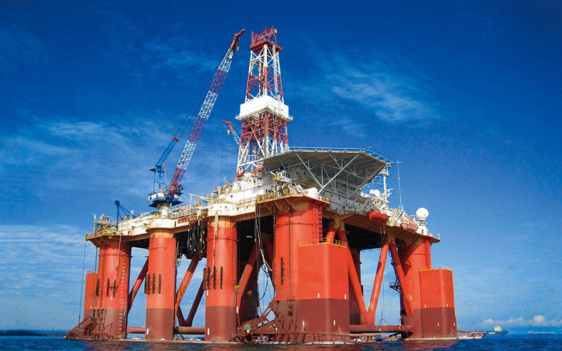 世界上最大的石油钻井平台,耗资超800亿,相当于50层楼