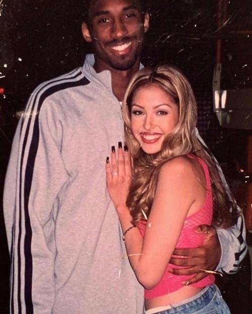 瓦妮莎情人节表白科比:我爱你,情人节快乐!_生活_爱情_坚守