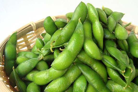 用家中常见的这个东西,煮出翠绿可口的毛豆吧!_美味_市场_颜色