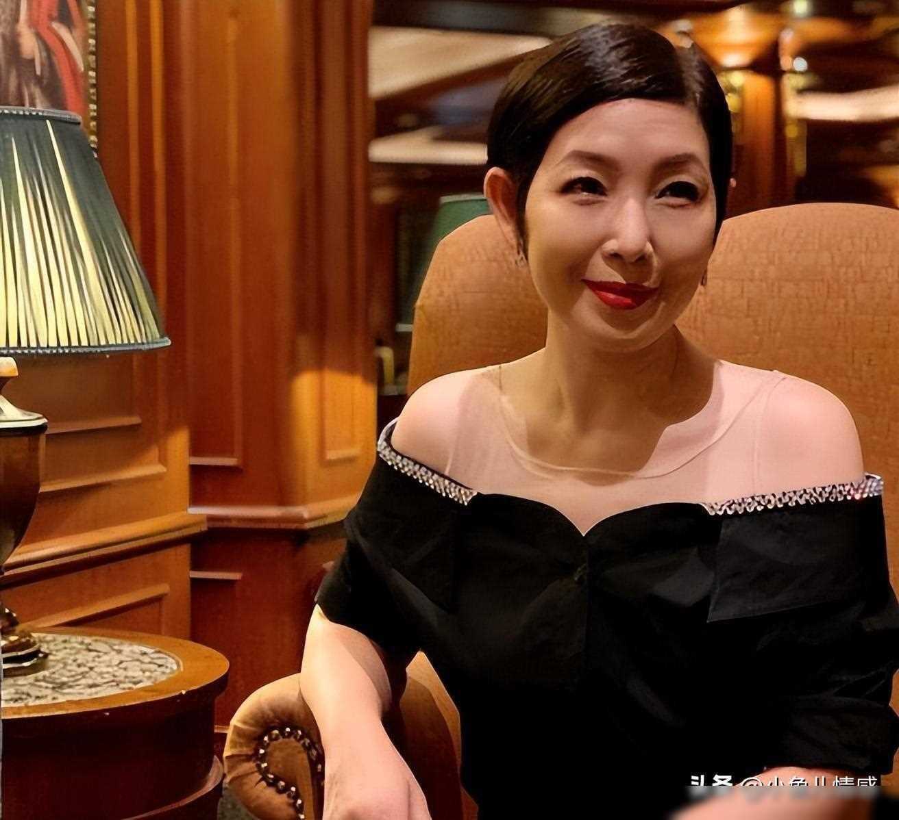 黎芷珊_生活_在未来