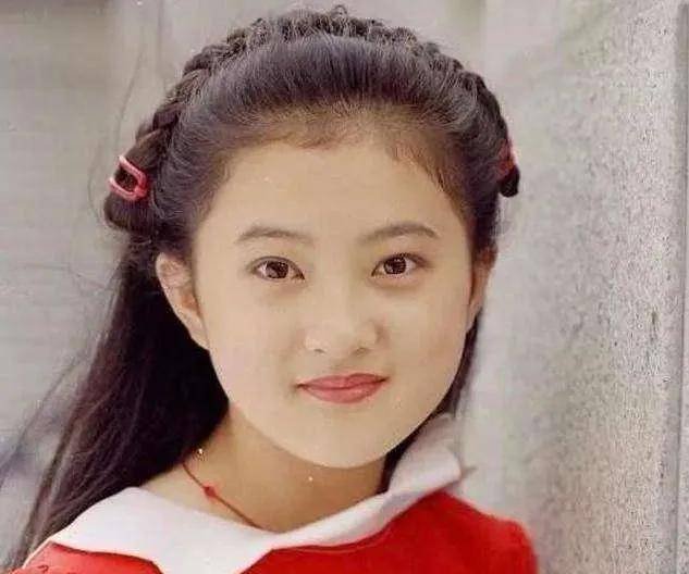 六位长大的童星:有人长残不红了,有人为红动脸,整没整